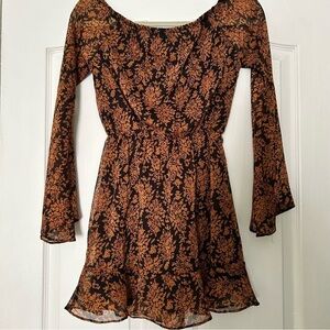 Windsor Black and Gold Floral Fabric small
